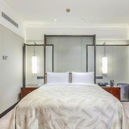 Shijiazhuang International Building Hotel מראה חיצוני תמונה